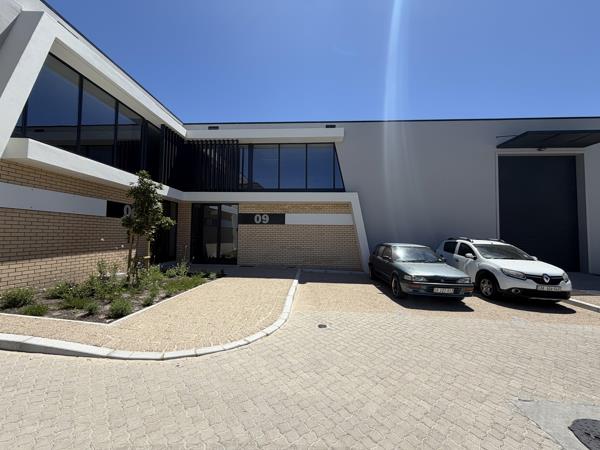 1 219  m² Industrial space