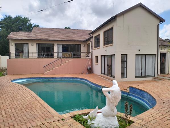 5 Bedroom House