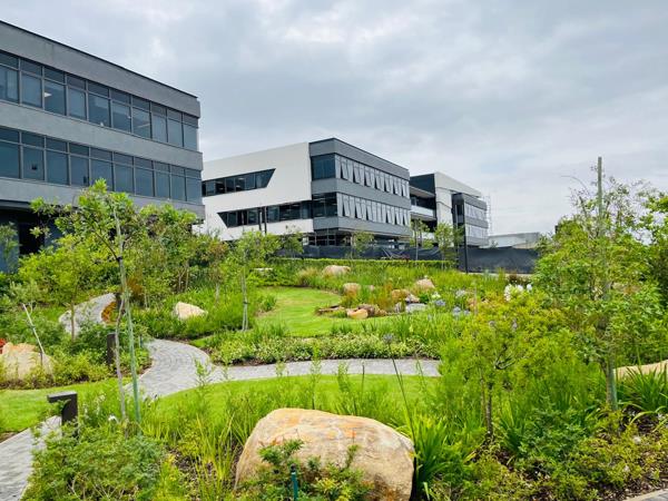 377  m² Commercial space