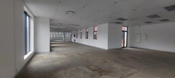 359 m² Commercial space
