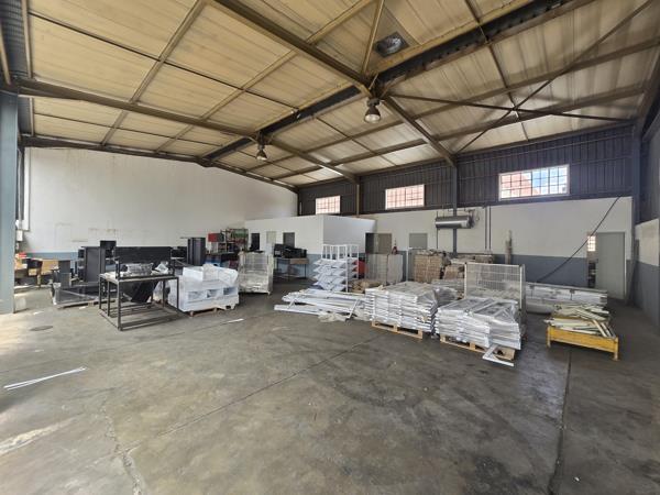 360  m² Industrial space