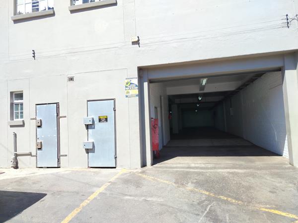 566  m² Industrial space