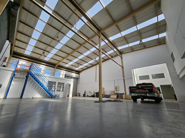 452  m² Industrial space