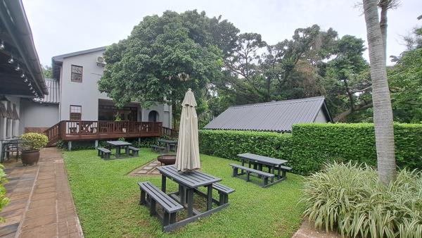 850  m² Commercial space