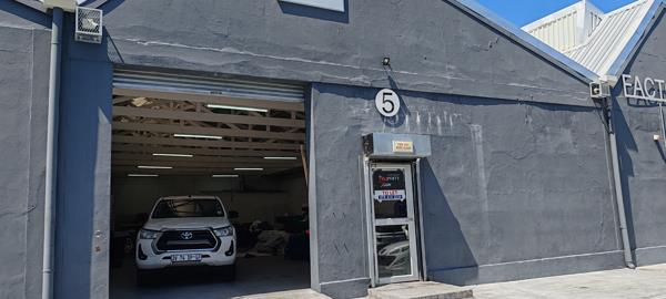 200  m² Industrial space