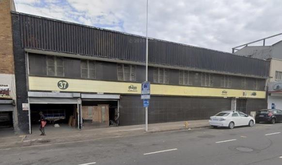 1 208 m² Industrial space