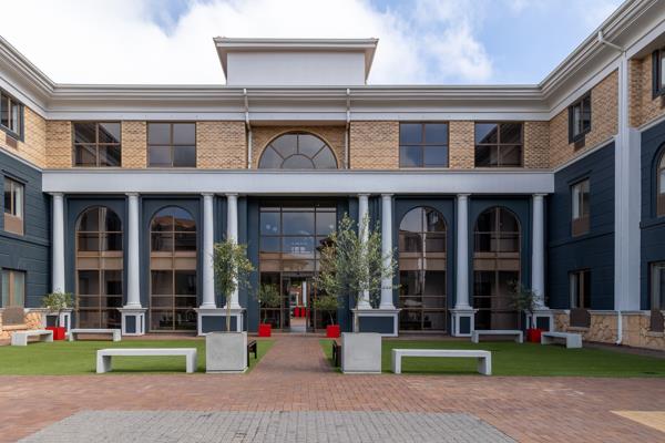 550  m² Commercial space