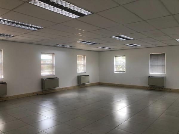 434  m² Office Space