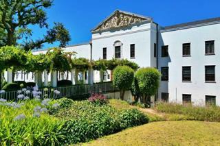 1 574 m² Commercial space