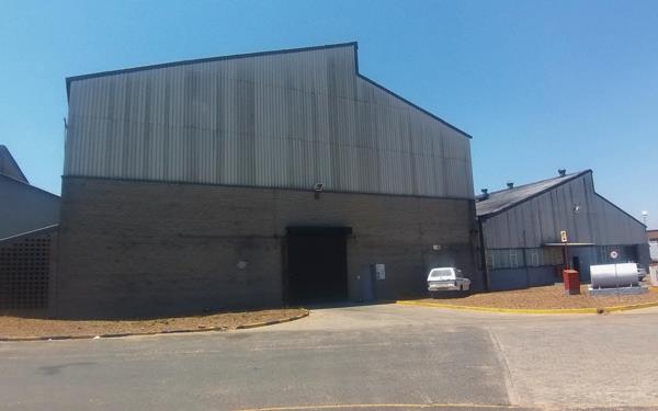 1 143  m² Commercial space