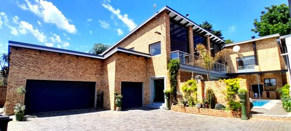 7 Bedroom House