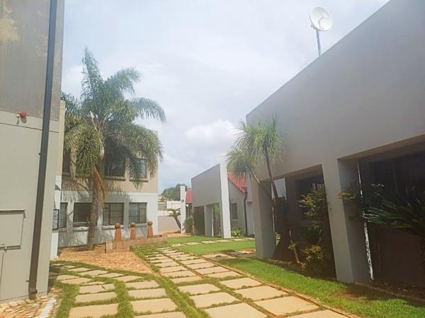 64  m² Office Space