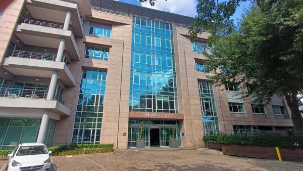 968  m² Commercial space