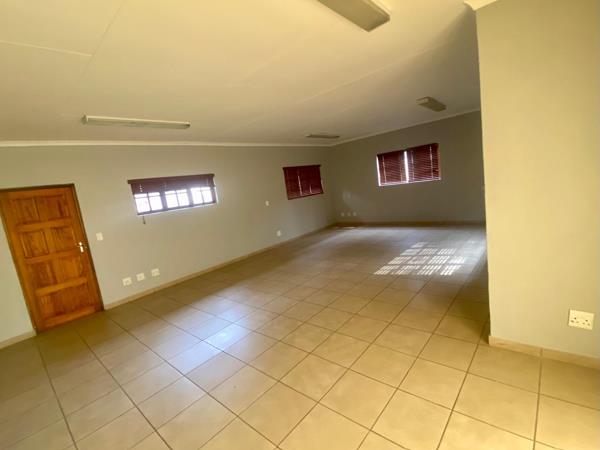 116  m² Commercial space