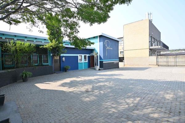 800  m² Commercial space