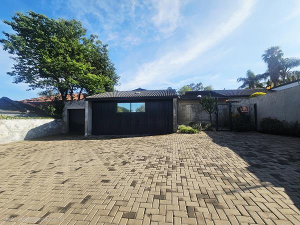 125  m² Commercial space