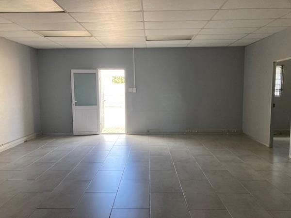 107.3 m² Commercial space