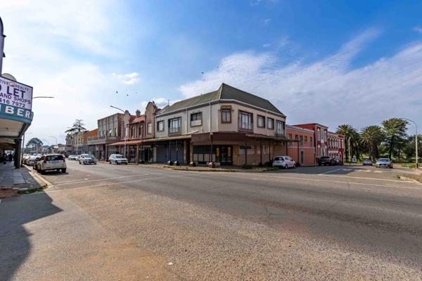 328  m² Commercial space