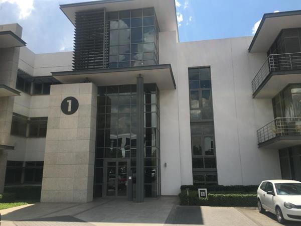 1 162  m² Commercial space