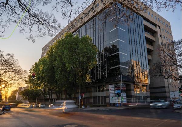 303  m² Office Space