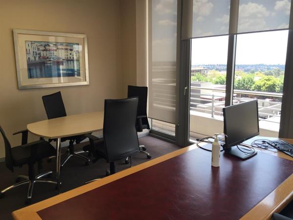 253  m² Commercial space