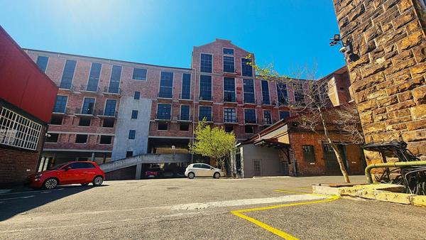 168  m² Commercial space