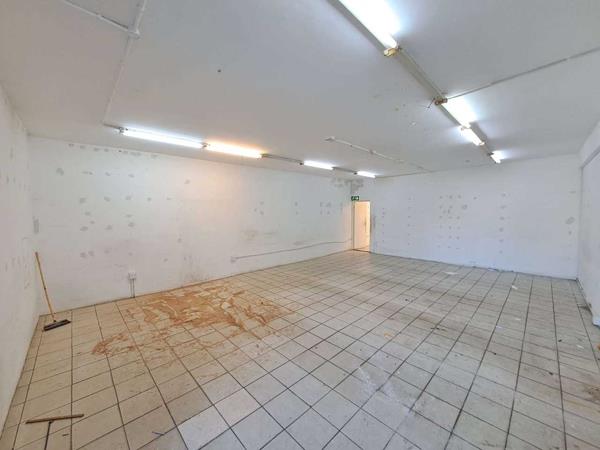 84  m² Retail Space