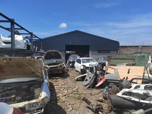 1 300 m² Industrial space