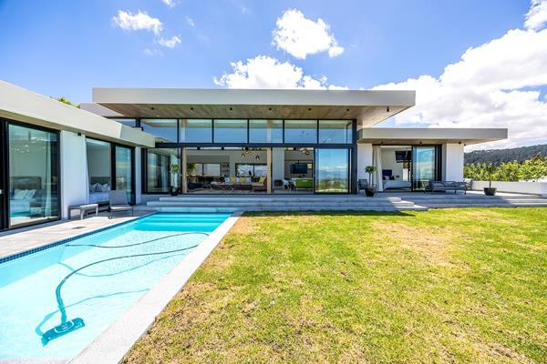 5 Bedroom House