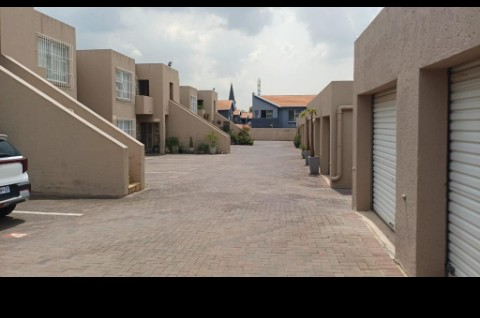 2 Bedroom Townhouse
