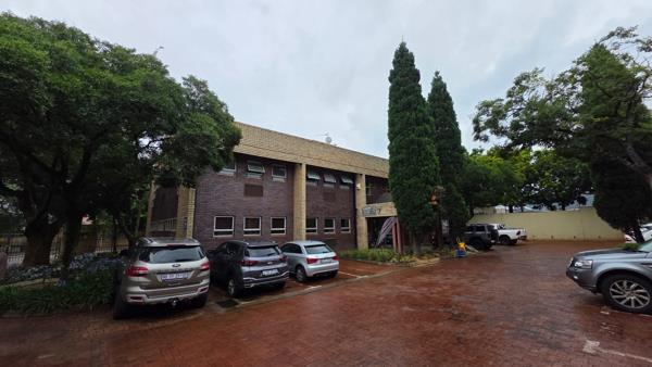 125  m² Commercial space