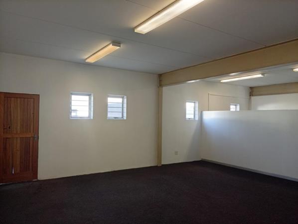 235  m² Office Space