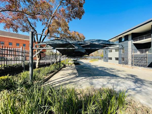 3 949  m² Commercial space