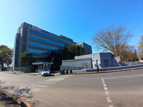 1 477  m² Office Space