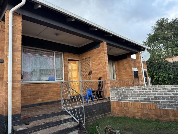 6 Bedroom House
