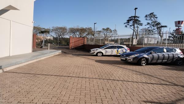 118  m² Commercial space