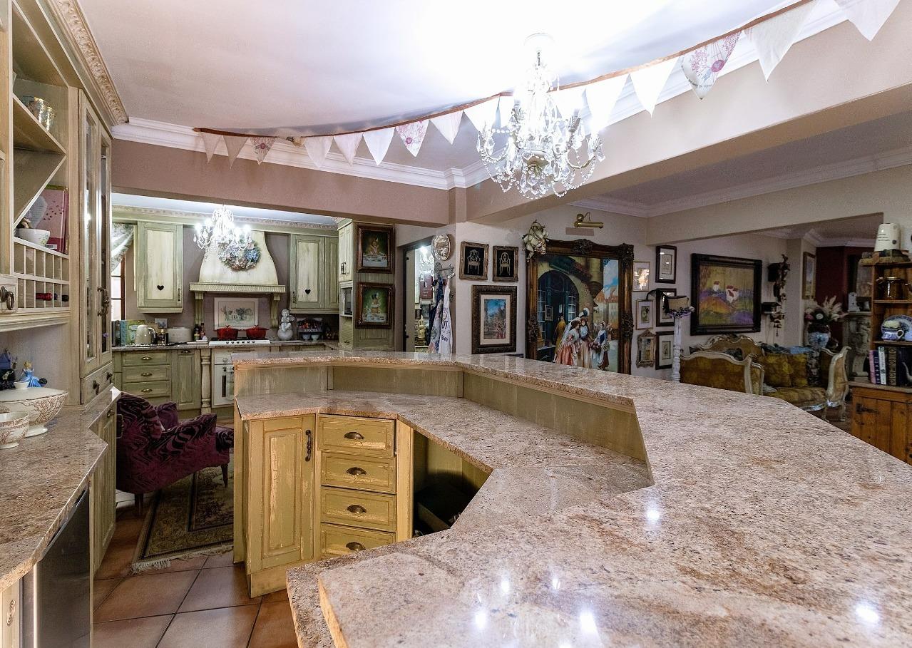 House in Alberante - More