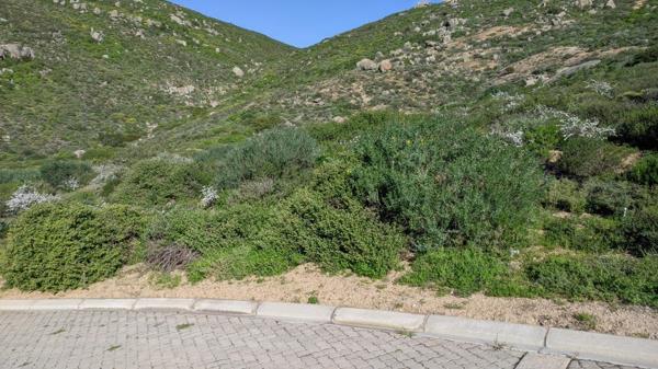 550 m² Land