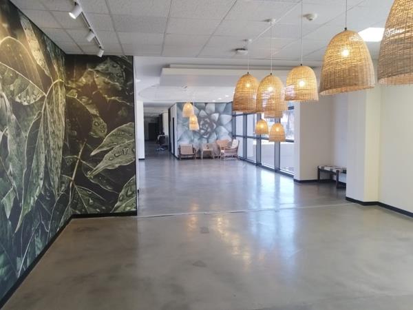 877  m² Office Space