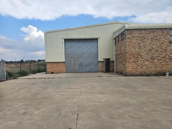 700  m² Industrial space