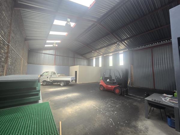 290  m² Industrial space