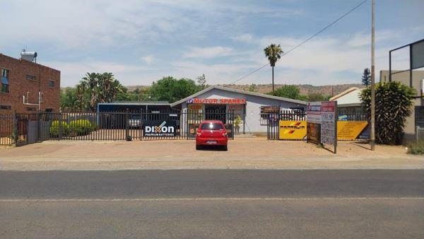 774  m² Commercial space