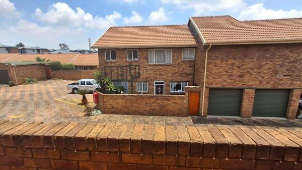 3 Bedroom Townhouse