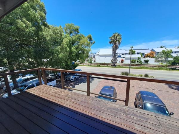 160  m² Commercial space