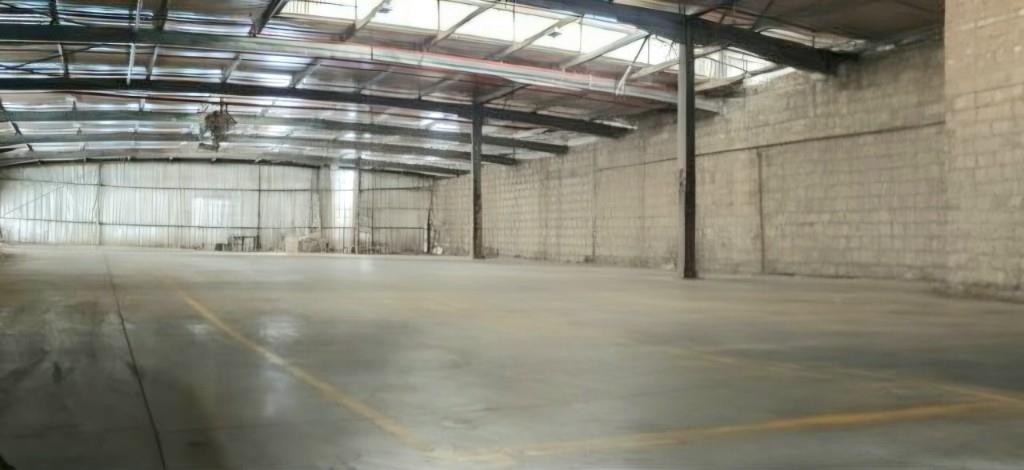3 500  m² Commercial space