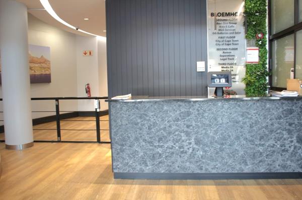 563  m² Commercial space