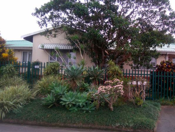 6 Bedroom Townhouse