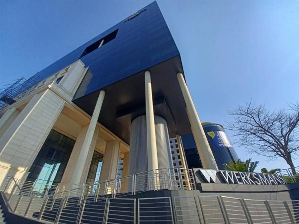 1 816  m² Office Space