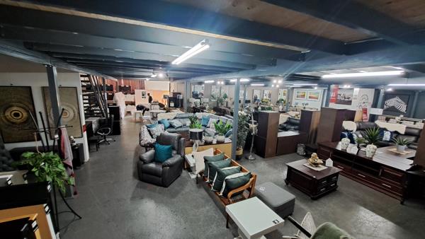 630  m² Retail Space