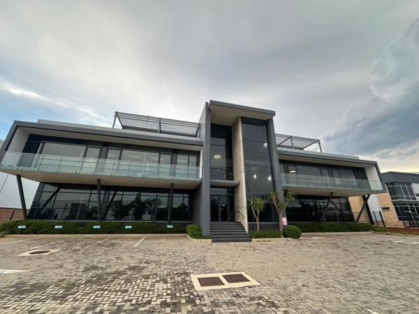 2 244  m² Industrial space